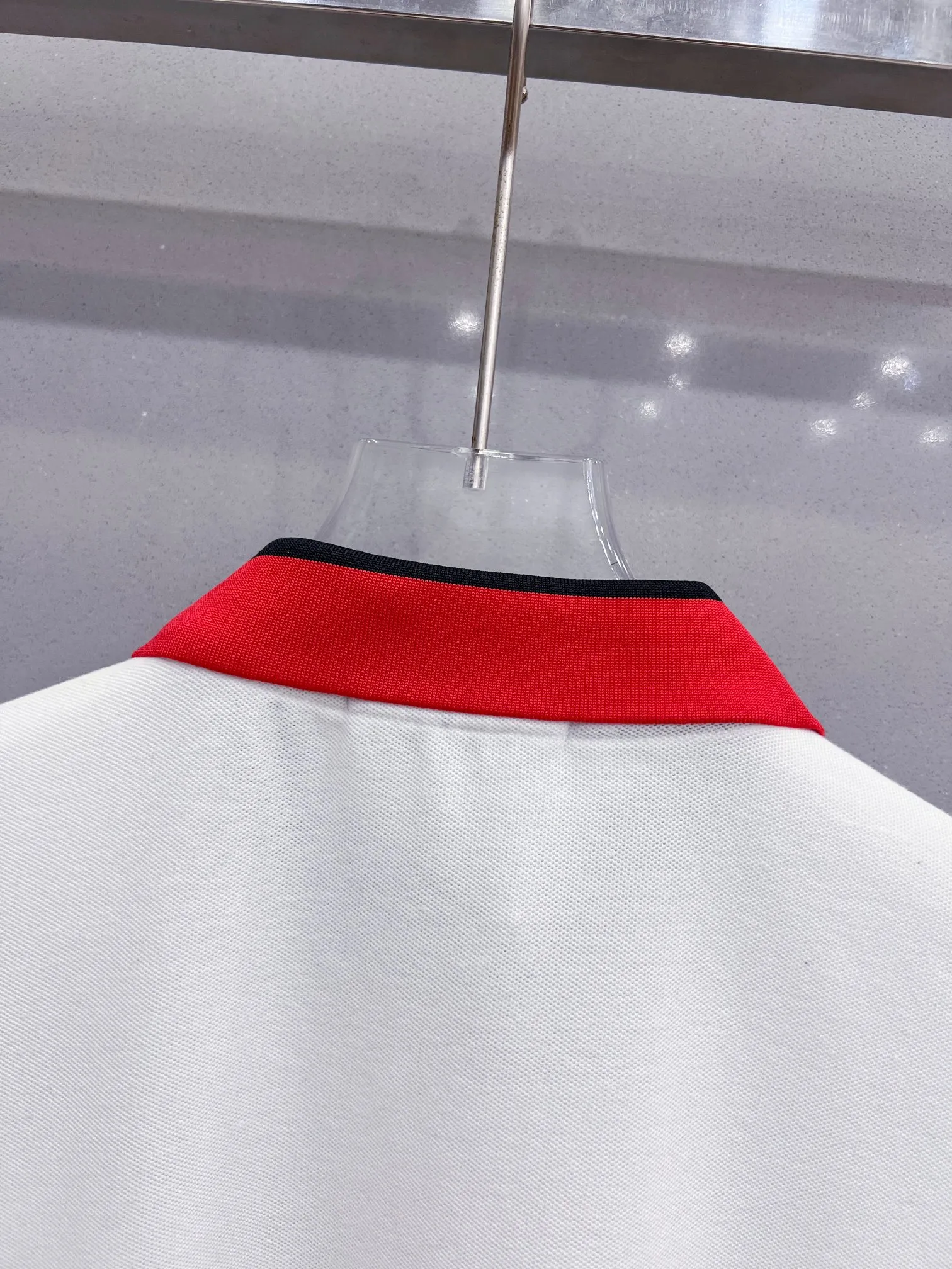 MONCLER New Arrival logo polo ： ， ， Breathable 。 ， ， ， Wear-Resistant ， 。 ： 。 ， logo ， ， Classic logo ， ：m 302 ：Blue White Sizes：S M L XL